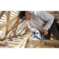 Дисковая (циркулярная) пила Bosch GKS 85 Professional [060157A000] - Превью изображения №4 — Интернет-магазин Teono.by