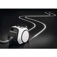 Пылесос Miele Boost CX1 Parquet PowerLine NCF0 (белый) - Превью изображения №2 — Интернет-магазин Teono.by
